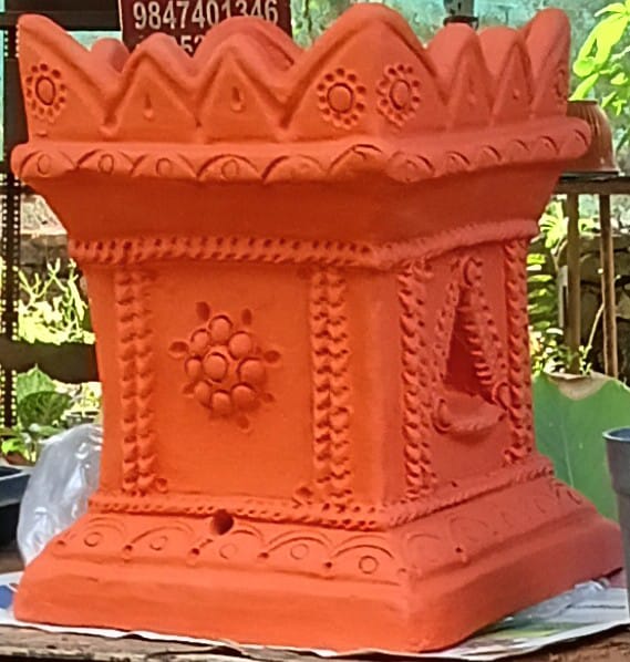 TULSI POT OR PLANTER